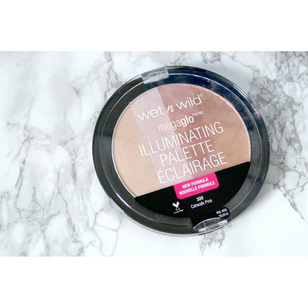 Wet n Wild illuminating palette - Picture 1 of 5